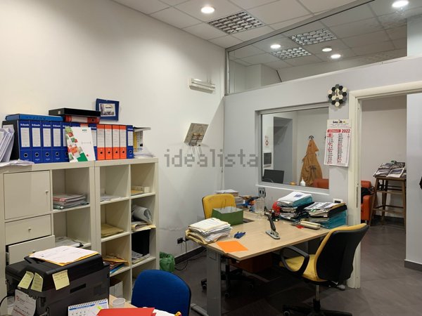 ufficio in vendita a Palermo in zona Libertà