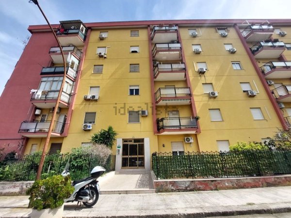 appartamento in vendita a Palermo in zona Roccella