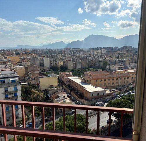 appartamento in vendita a Palermo in zona Uditore
