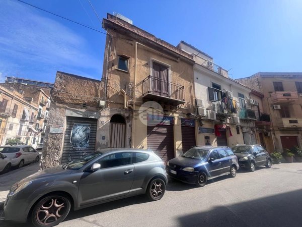 villa in vendita a Palermo in zona Zisa