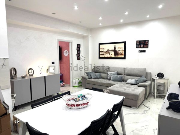 appartamento in vendita a Palermo in zona Altarello