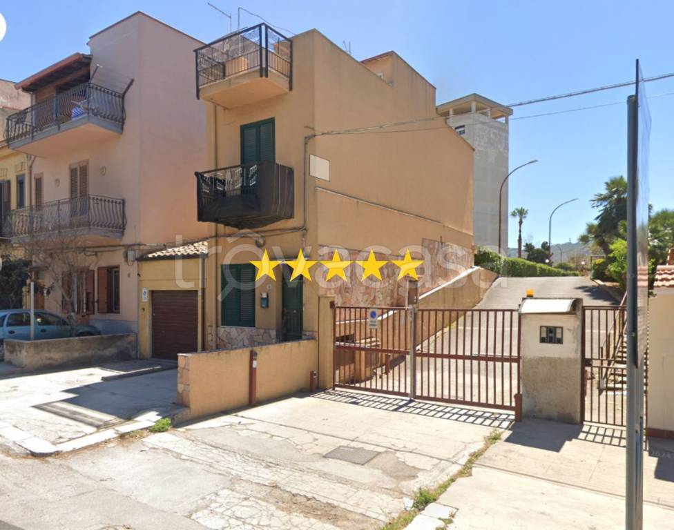 appartamento in vendita a Palermo in zona Acqua dei Corsari