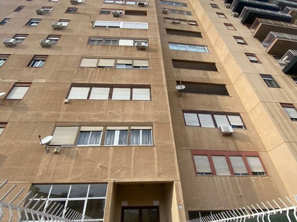 appartamento in vendita a Palermo in zona Zisa