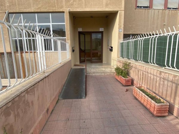 appartamento in vendita a Palermo in zona Zisa