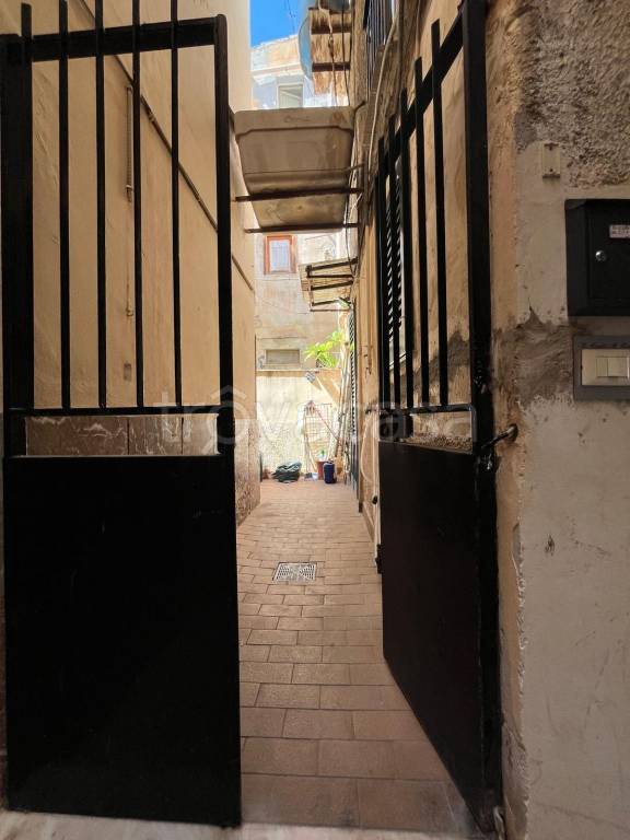 appartamento in vendita a Palermo in zona Zisa