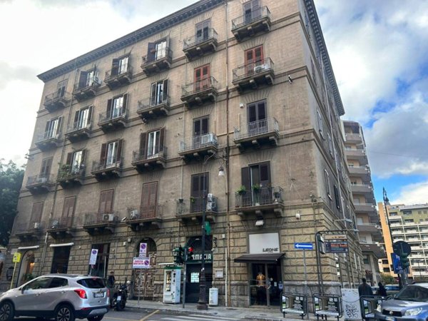 appartamento in vendita a Palermo in zona Centro storico