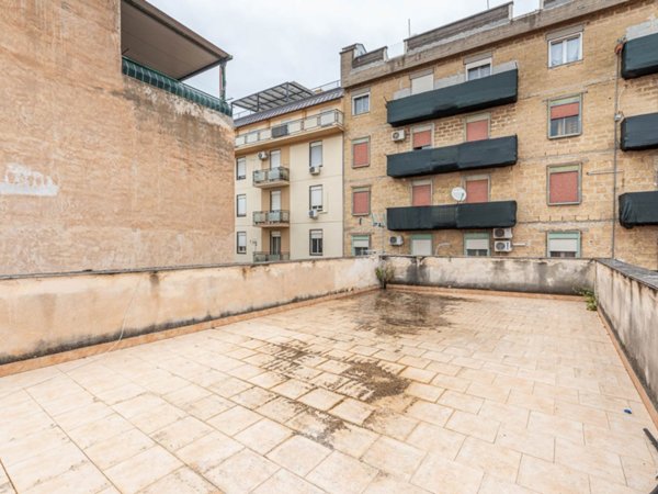 casa indipendente in vendita a Palermo in zona Malaspina/Palagonia