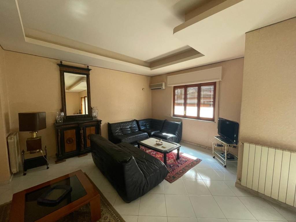 appartamento in vendita a Palermo in zona Politeama