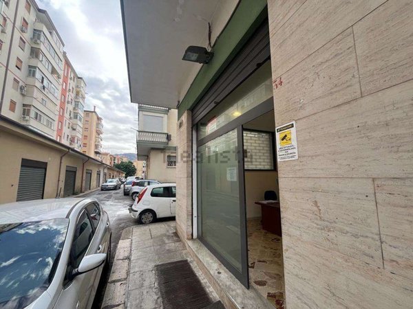 casa indipendente in vendita a Palermo in zona Mezzomonreale