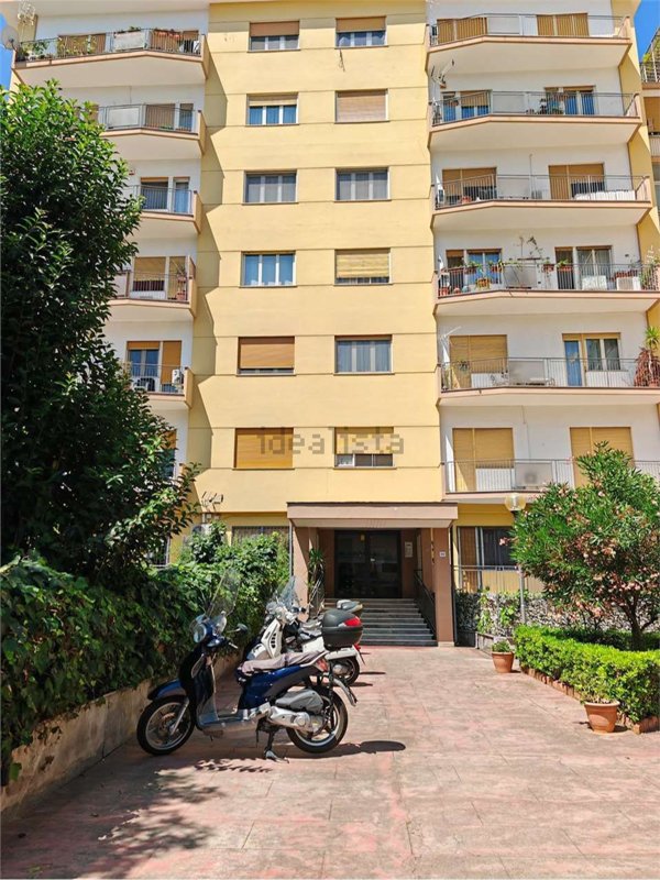 ufficio in vendita a Palermo in zona Malaspina/Palagonia