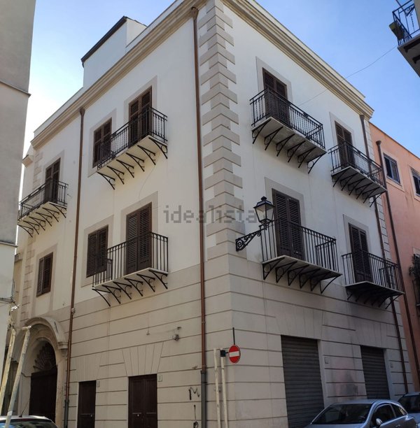 locale di sgombero in vendita a Palermo in zona Calatafimi / Cuba