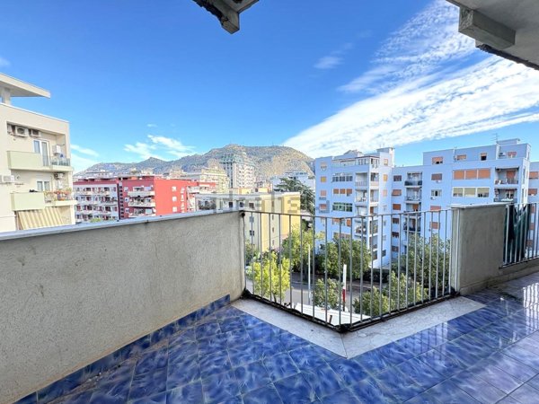 appartamento in vendita a Palermo in zona Libertà