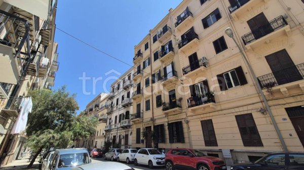 appartamento in vendita a Palermo in zona Zisa