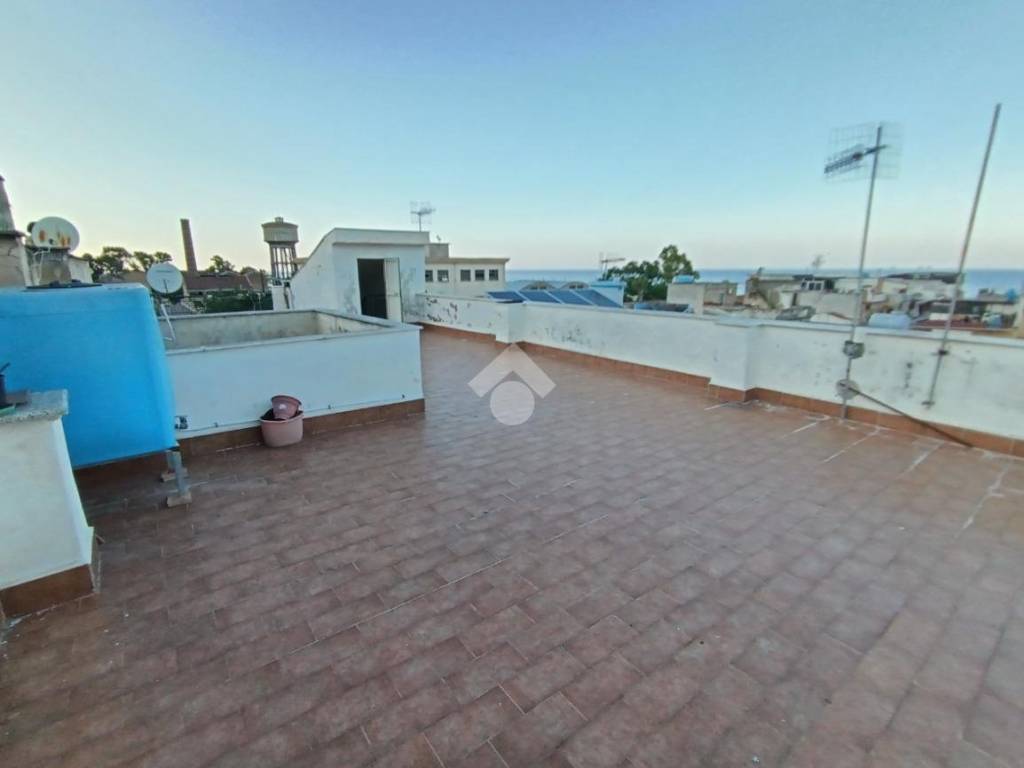 appartamento in vendita a Palermo in zona Arenella/Vergine Maria