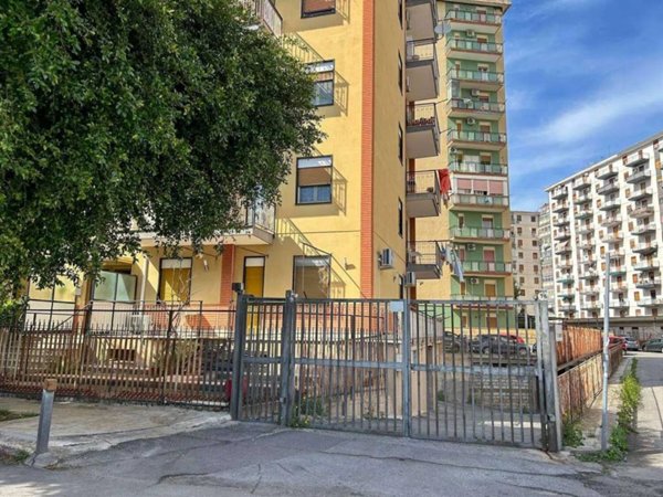 appartamento in vendita a Palermo in zona Oreto