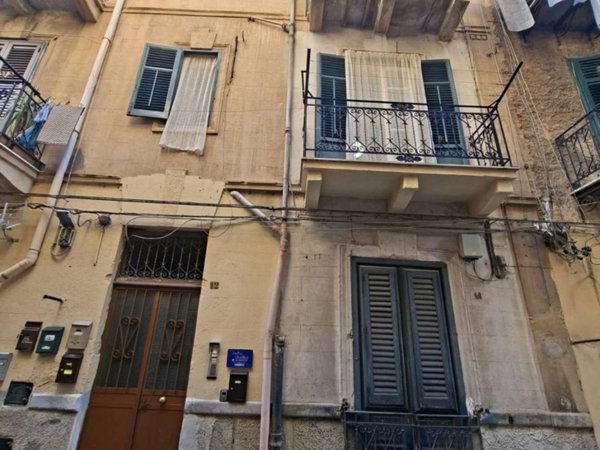 appartamento in vendita a Palermo in zona Montegrappa / Santa Rosalia