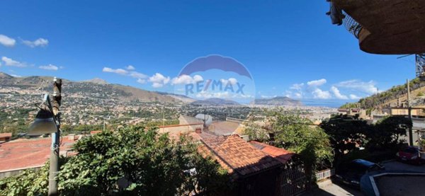 appartamento in vendita a Palermo in zona Villagrazia/Falsomiele