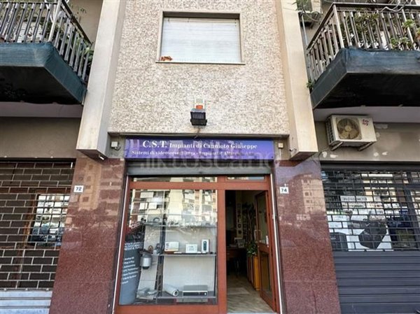 locale commerciale in vendita a Palermo in zona Libertà