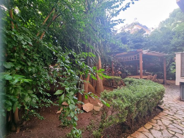 appartamento in vendita a Palermo in zona Libertà