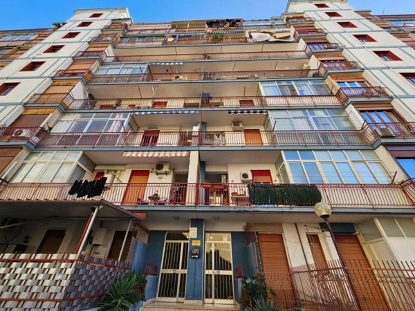 appartamento in vendita a Palermo in zona Montegrappa / Santa Rosalia