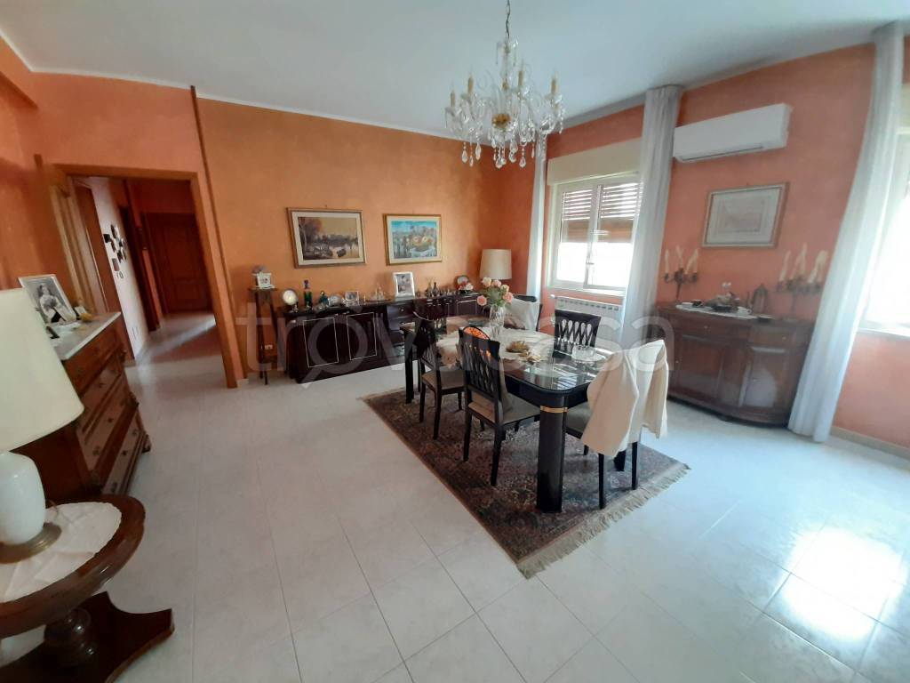 appartamento in vendita a Palermo in zona San Lorenzo