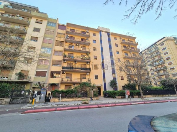 appartamento in vendita a Palermo in zona Resuttana