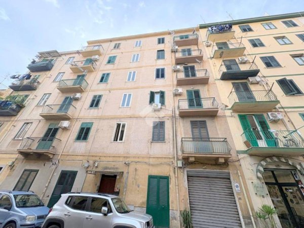 appartamento in vendita a Palermo in zona Malaspina/Palagonia