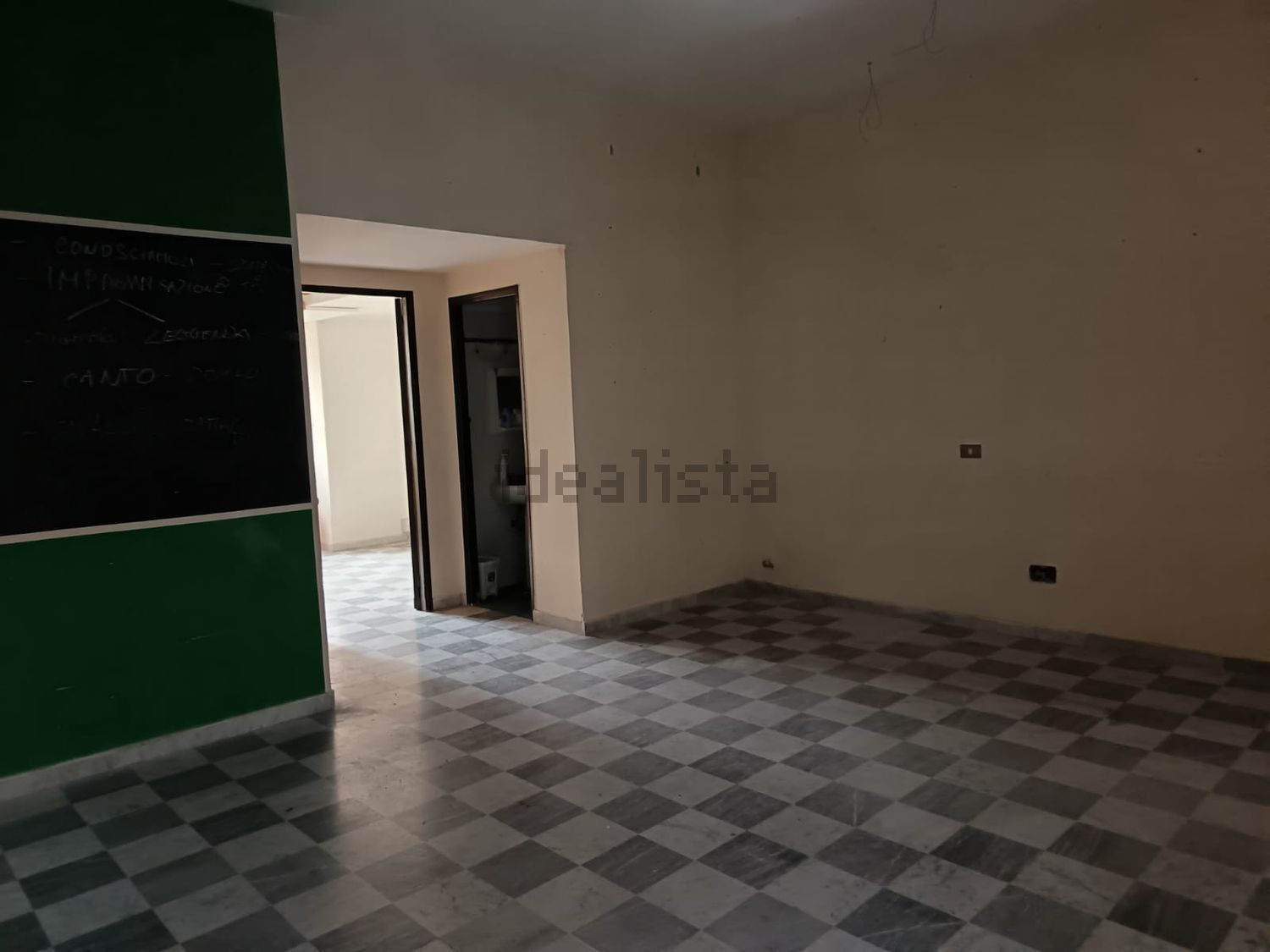 ufficio in vendita a Palermo in zona Libertà