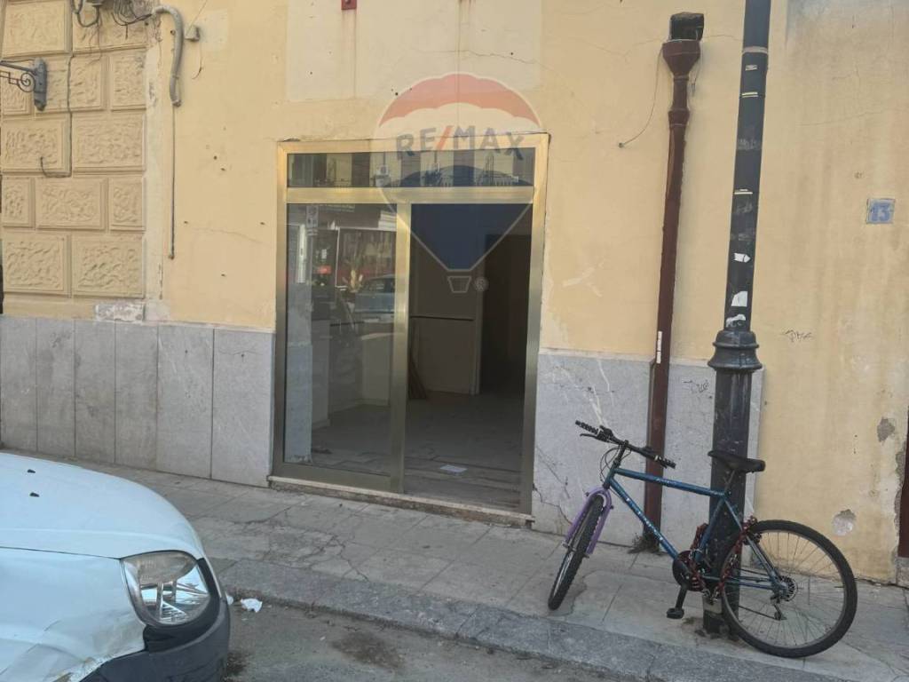 negozio in vendita a Palermo in zona Libertà
