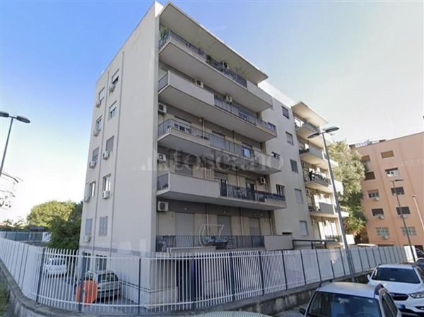 appartamento in vendita a Palermo in zona Malaspina/Palagonia