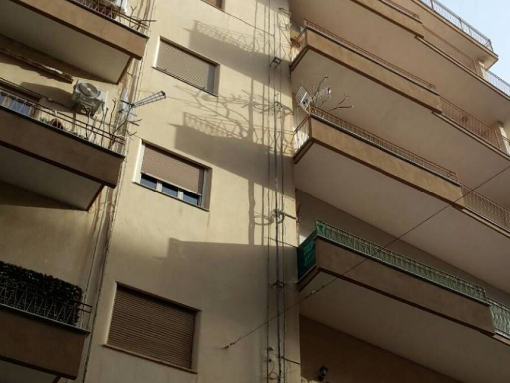 appartamento in vendita a Palermo in zona Montegrappa / Santa Rosalia