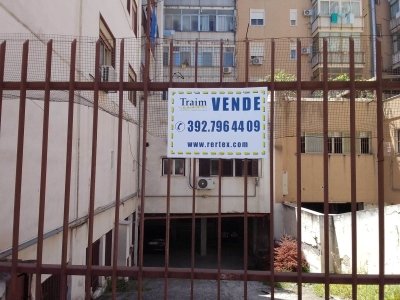 locale di sgombero in vendita a Palermo in zona Montepellegrino