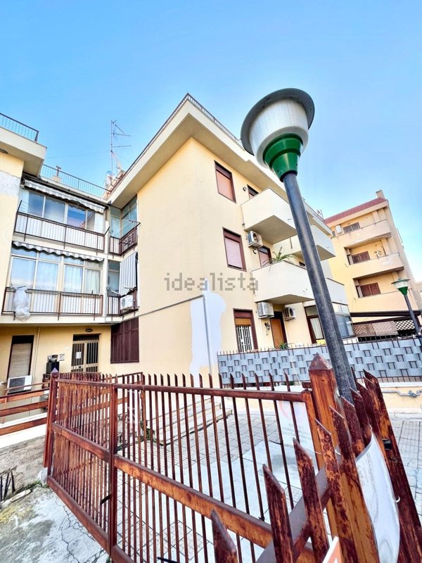 appartamento in vendita a Palermo in zona Partanna