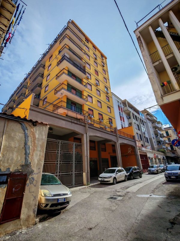 appartamento in vendita a Palermo in zona Oreto