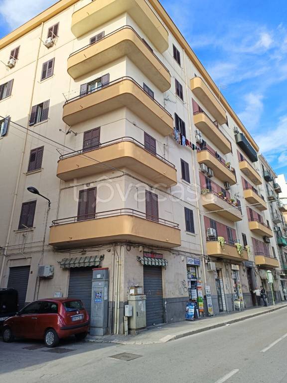 appartamento in vendita a Palermo in zona Oreto