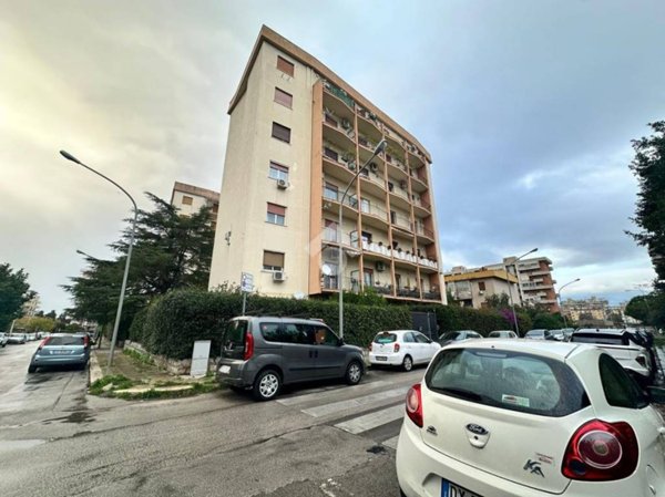 appartamento in vendita a Palermo in zona Uditore
