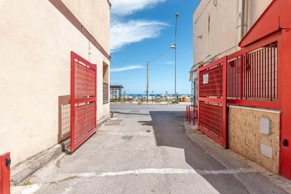 appartamento in vendita a Palermo in zona Acqua dei Corsari