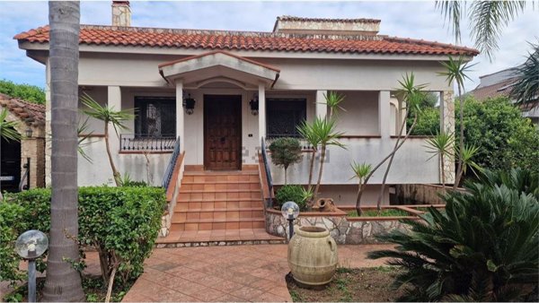 casa indipendente in vendita a Palermo in zona Cruillas