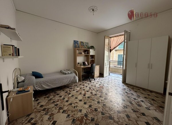 appartamento in vendita a Palermo in zona Montegrappa / Santa Rosalia