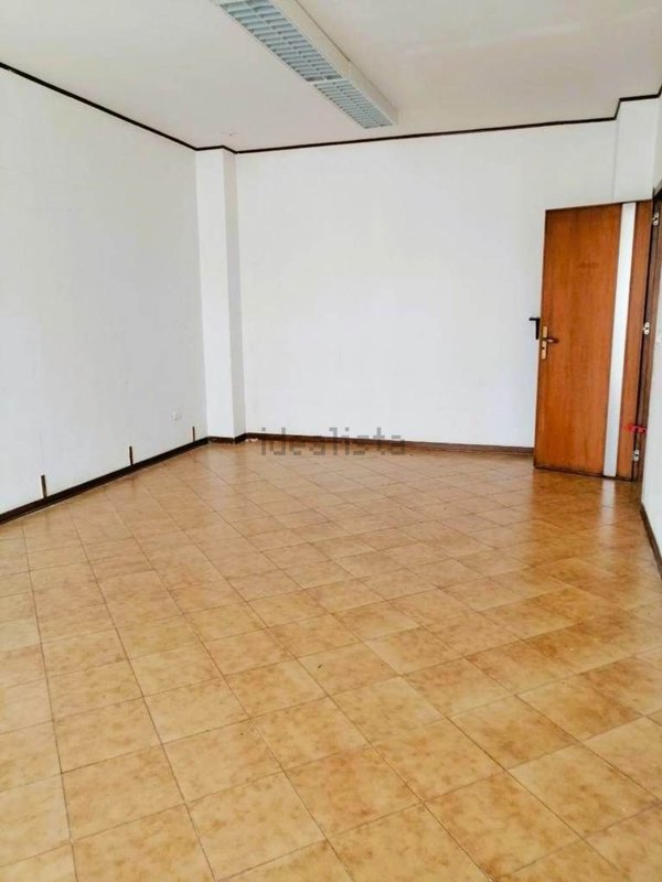 ufficio in vendita a Palermo in zona Resuttana