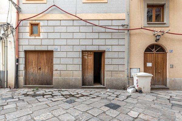 negozio in vendita a Palermo in zona Centro storico