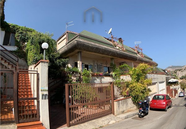 casa indipendente in vendita a Palermo in zona Boccadifalco