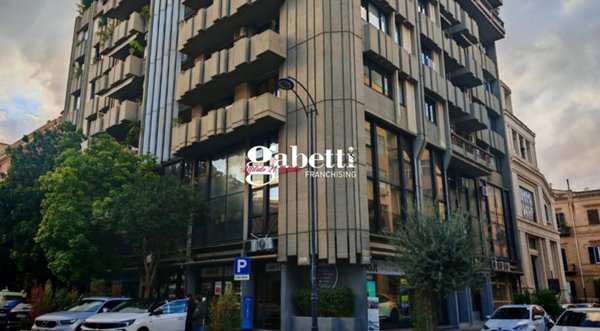 appartamento in vendita a Palermo in zona Libertà