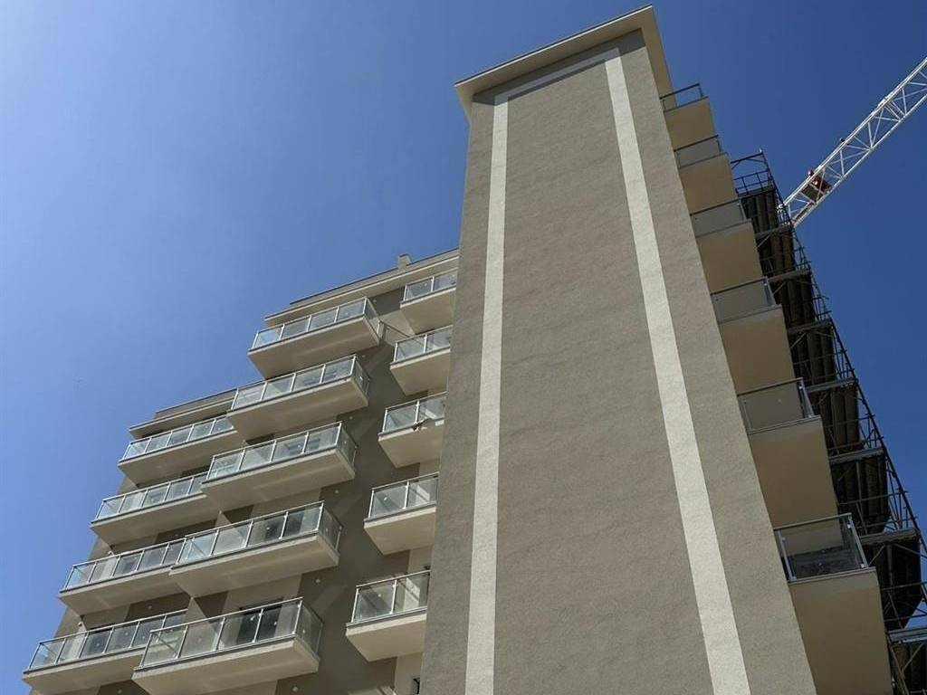 negozio in vendita a Palermo in zona Malaspina/Palagonia