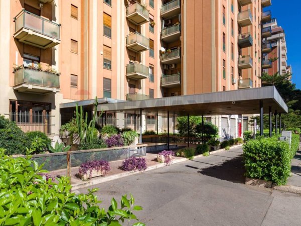 appartamento in vendita a Palermo in zona Malaspina/Palagonia
