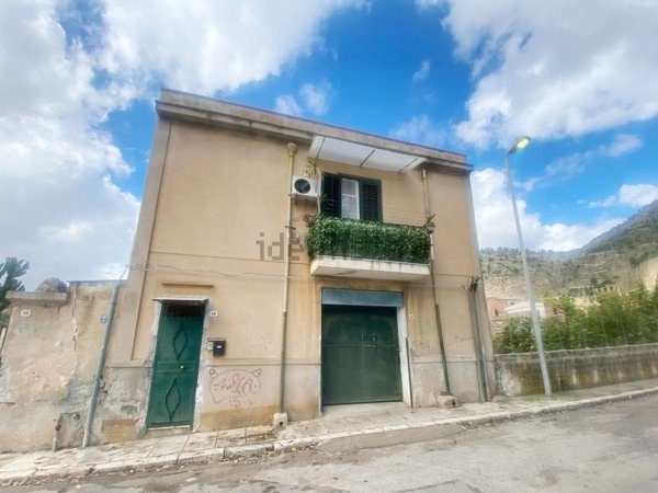 casa indipendente in vendita a Palermo in zona Montepellegrino