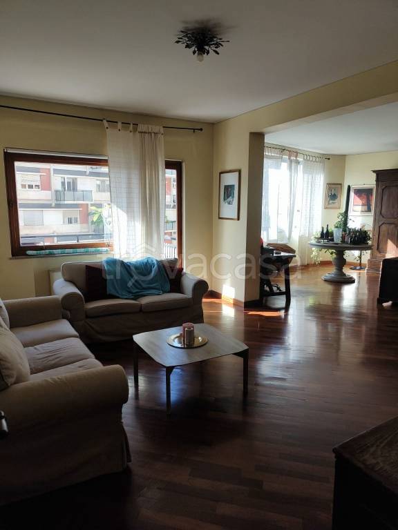 appartamento in vendita a Palermo in zona Malaspina/Palagonia