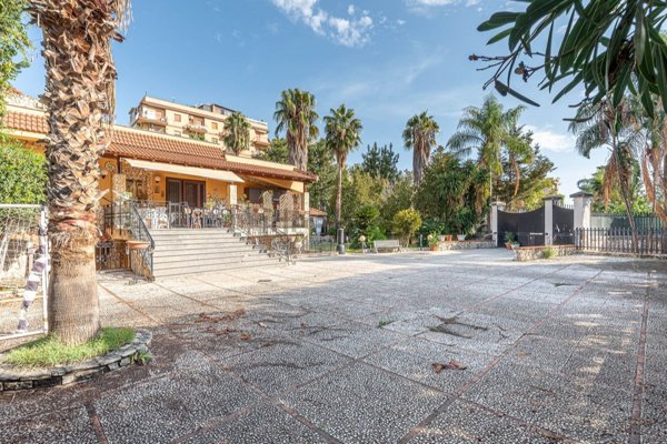 casa indipendente in vendita a Palermo in zona Uditore