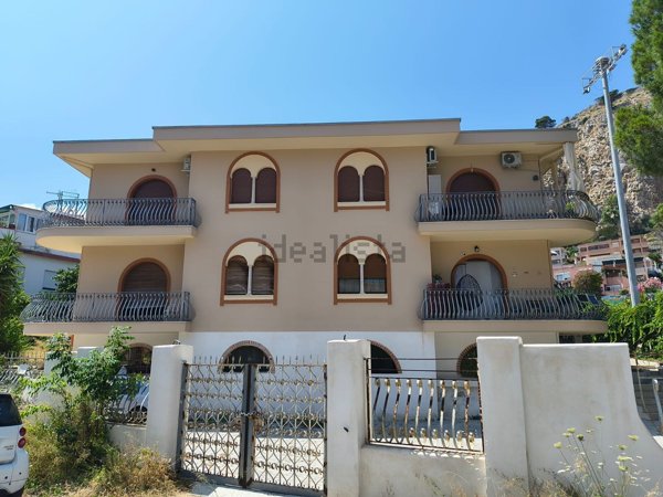 appartamento in vendita a Palermo in zona Mondello