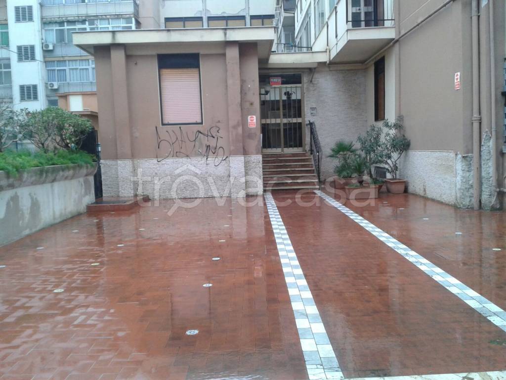 ufficio in vendita a Palermo in zona Uditore